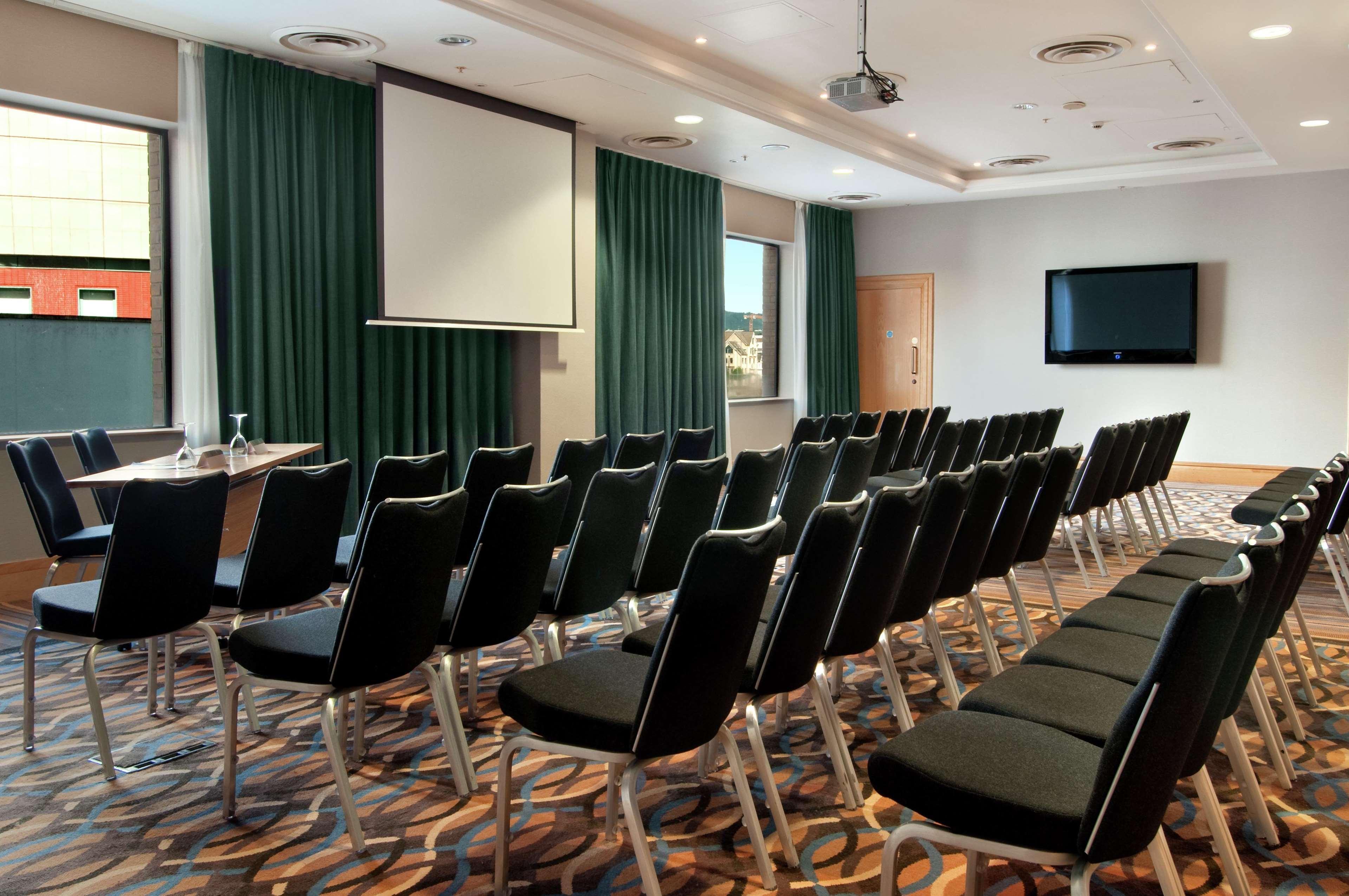 โรงแรมฮิลตัน เบลฟาสท์ เบลฟาสต์ สิ่งอำนวยความสะดวก รูปภาพ Meeting room